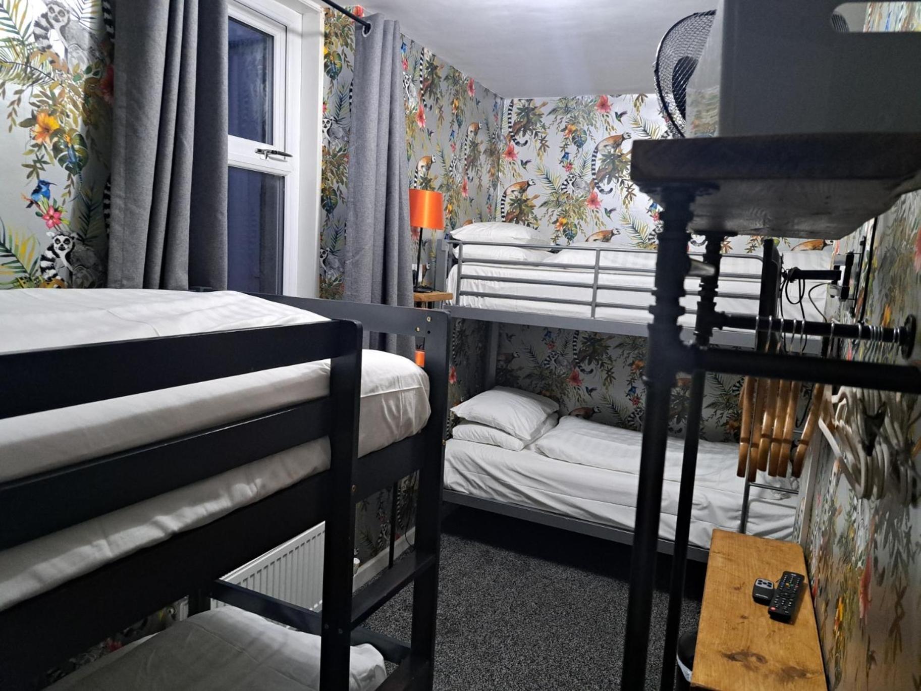 Vinnie'S Family Hotel Блэкпул Номер фото