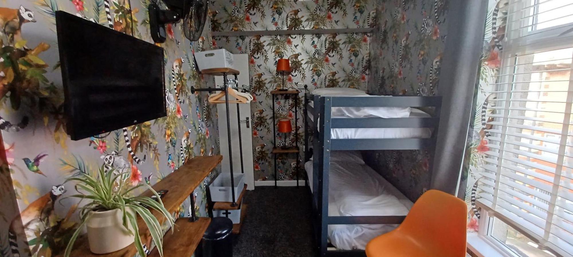 Vinnie'S Family Hotel Блэкпул Номер фото