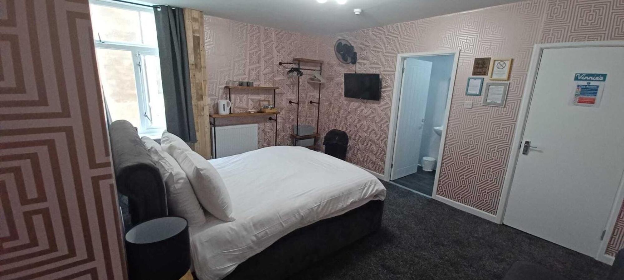 Vinnie'S Family Hotel Блэкпул Номер фото