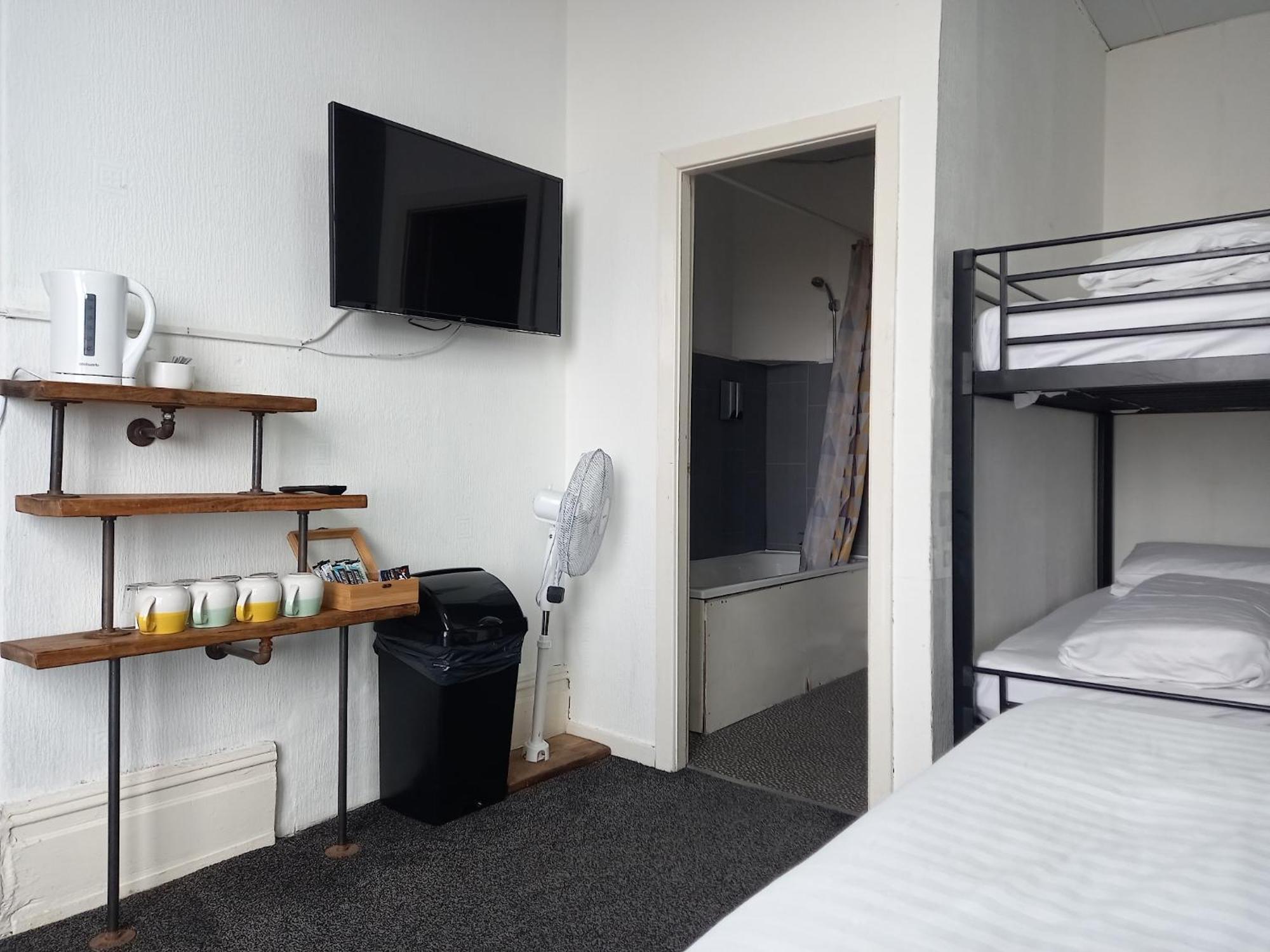 Vinnie'S Family Hotel Блэкпул Номер фото